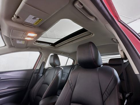 Used 2016 MAZDA MAZDA3 i Grand Touring FWD image 25