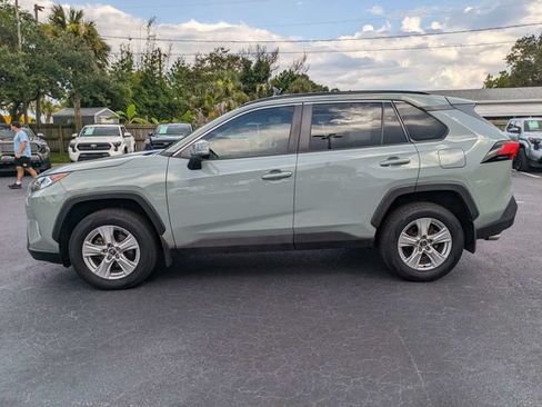 Used 2020 Toyota RAV4 XLE w/ Convenience Package FWD image 7