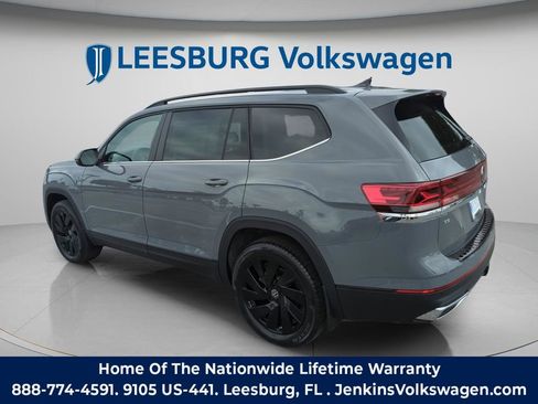 New 2026 Volkswagen Atlas SE image 9