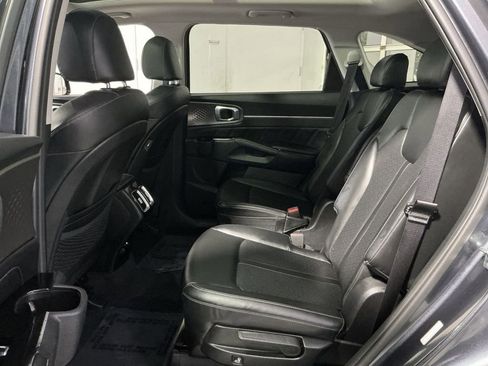 Used 2022 Kia Sorento SX AWD/4WD image 25