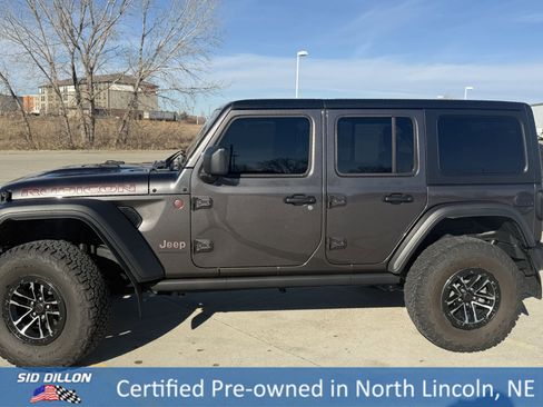 Used 2025 Jeep Wrangler Unlimited Rubicon w/ XTREMEE 35" Tire Package image 2