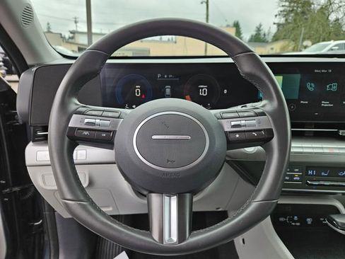 Used 2024 Hyundai Kona SEL image 21