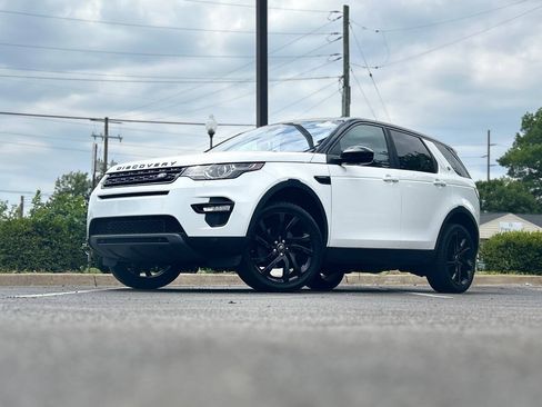 Used 2017 Land Rover Discovery Sport HSE AWD/4WD image 2