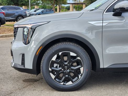 New 2026 Kia Sorento S w/ S Panoramic Sunroof Package image 8