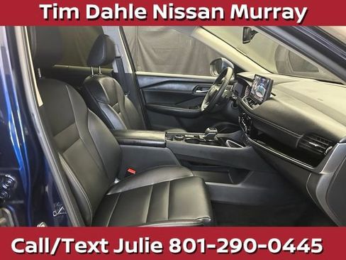 Used 2025 Nissan Rogue SL w/ Tech Package AWD/4WD image 15