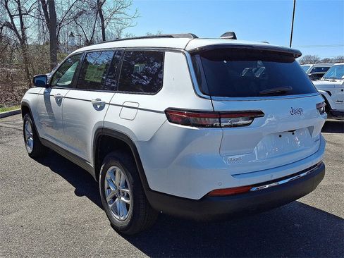 New 2025 Jeep Grand Cherokee L Laredo w/ Luxury Tech Group I image 6