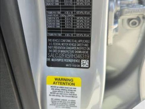 New 2024 Land Rover Discovery Sport S image 21