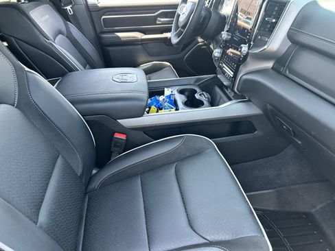 Used 2025 RAM 1500 Laramie w/ Sport Appearance Package AWD/4WD image 11