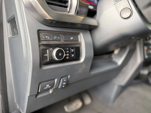 Used 2024 Ford F350 Lariat AWD/4WD image 11