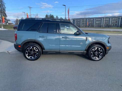 Used 2022 Ford Bronco Sport Outer Banks w/ Tech Package AWD/4WD image 8