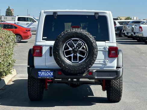 New 2025 Jeep Wrangler Rubicon image 5