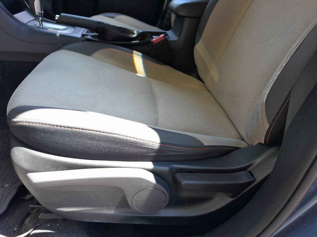 Used 2017 Subaru Crosstrek 2.0i Premium AWD/4WD image 13