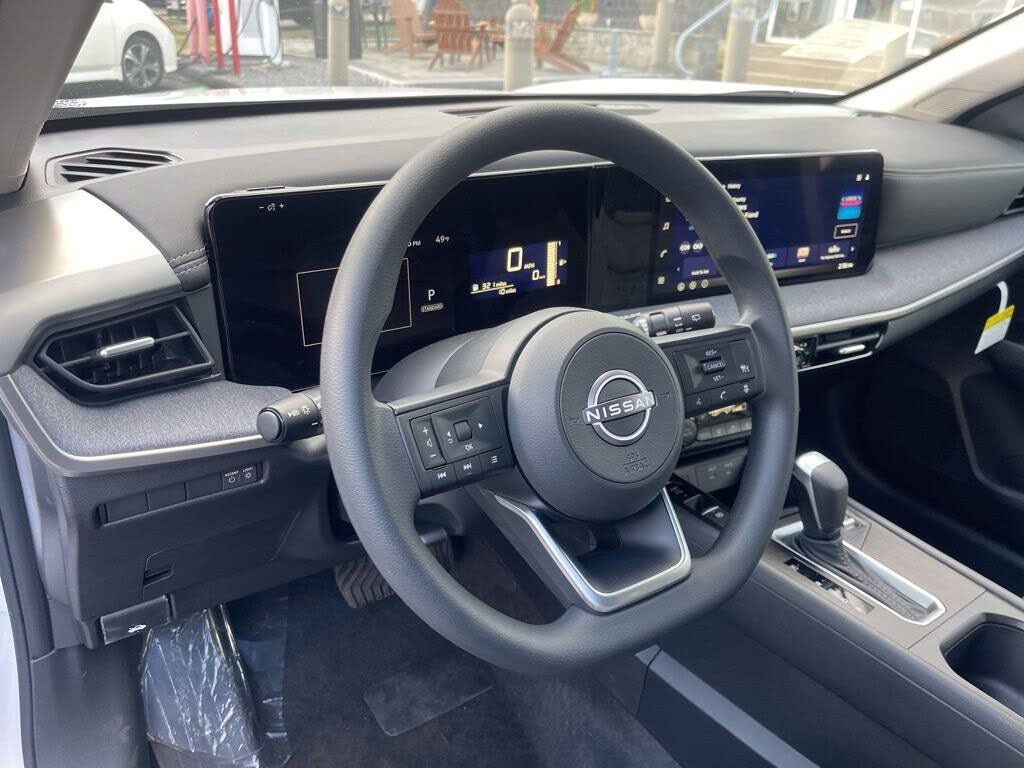 Used 2026 Nissan Kicks SV w/ SV Premium Package AWD/4WD image 21
