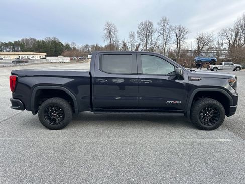 Used 2023 GMC Sierra 1500 AT4X image 7