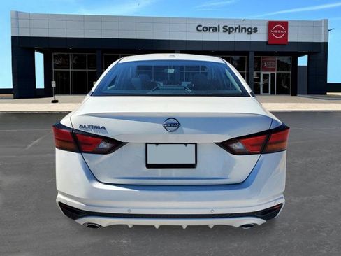 New 2026 Nissan Altima 2.5 SV w/ SV Premium Package FWD image 4