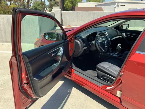 Used 2016 Nissan Altima 2.5 S w/ Power Driver Seat Package FWD image 14