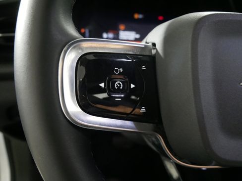 Used 2021 Polestar Polestar 2 w/ Performance Package image 27