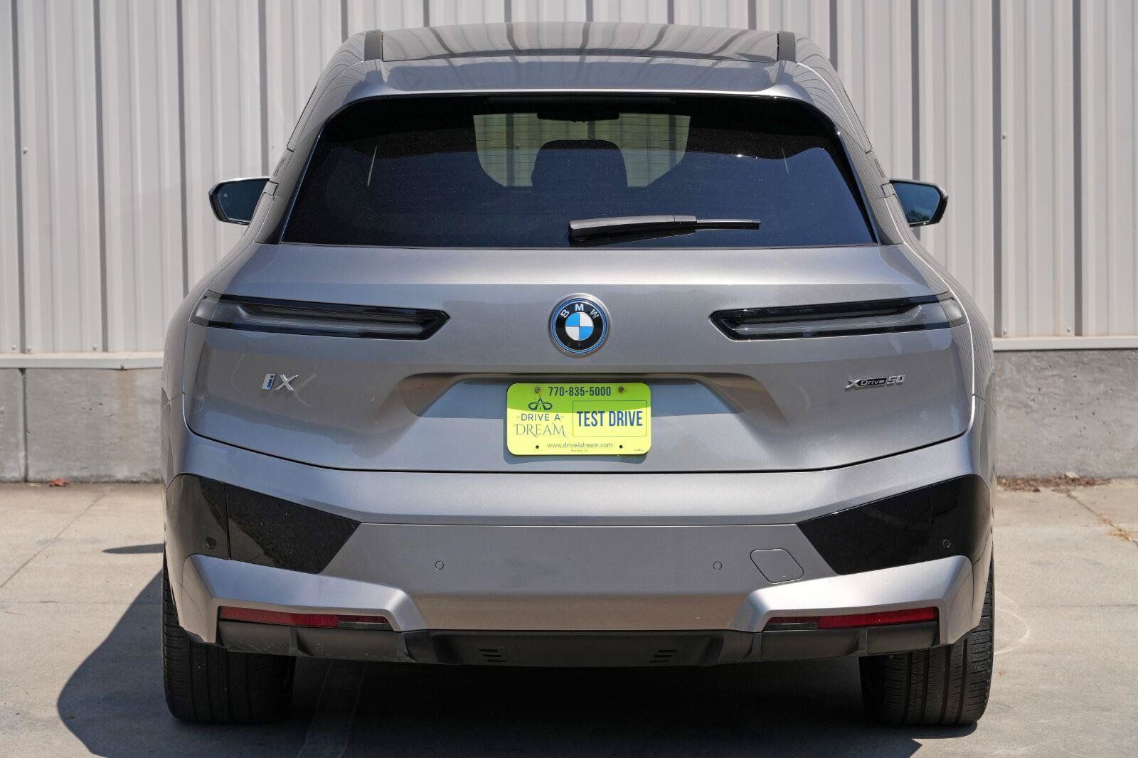 Used 2025 BMW iX xDrive50 AWD/4WD image 52