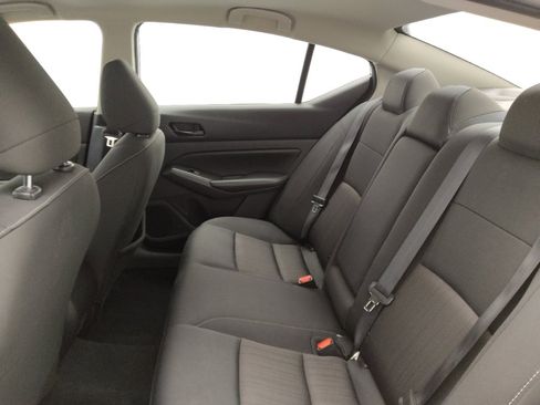 Used 2024 Nissan Altima 2.5 SV image 18