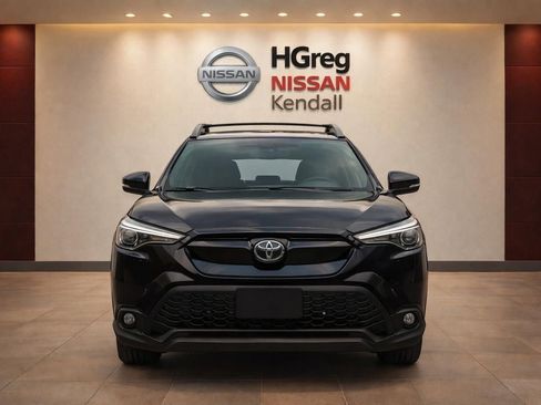 Used 2024 Toyota Corolla Cross AWD Hybrid w/ Convenience Package image 3