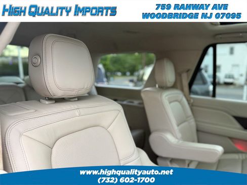 Used 2018 Lincoln Navigator Select w/ Technology Package AWD/4WD image 49