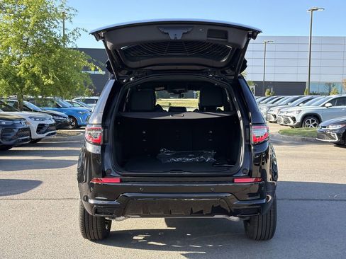 New 2026 Land Rover Discovery Sport Landmark image 12