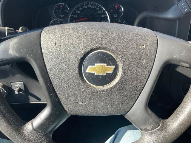Used 2014 Chevrolet Express 2500 RWD image 14