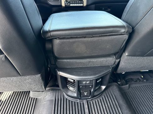 Used 2022 RAM 2500 Laramie AWD/4WD image 13