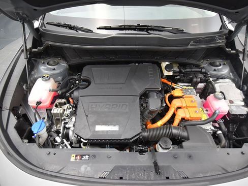 Certified 2023 Kia Niro EX image 17