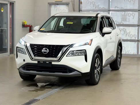 Used 2023 Nissan Rogue SV AWD/4WD image 3