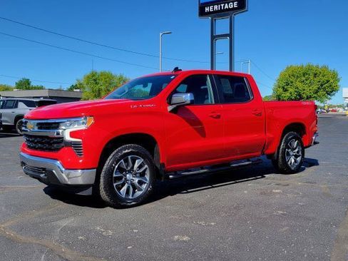 Used 2023 Chevrolet Silverado 1500 LT AWD/4WD image 4