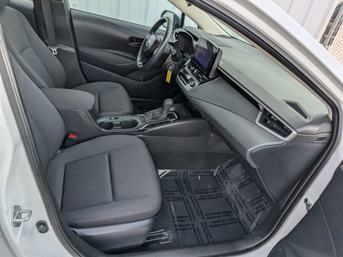 Used 2024 Toyota Corolla LE image 30