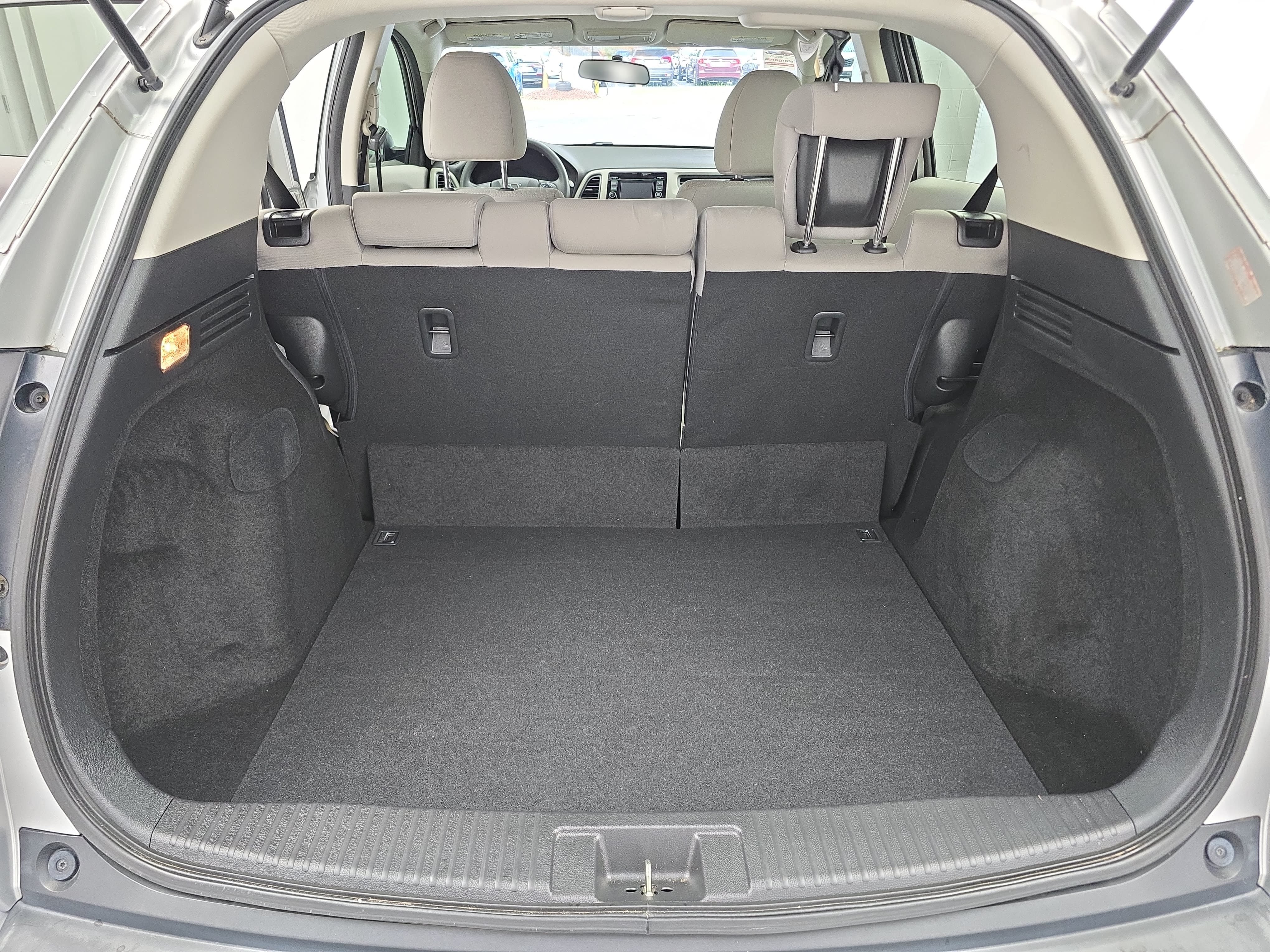 Used 2016 Honda HR-V LX image 12