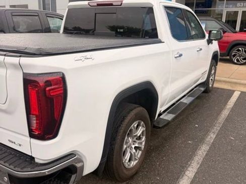 Used 2023 GMC Sierra 1500 SLT w/ SLT Convenience Package AWD/4WD image 5