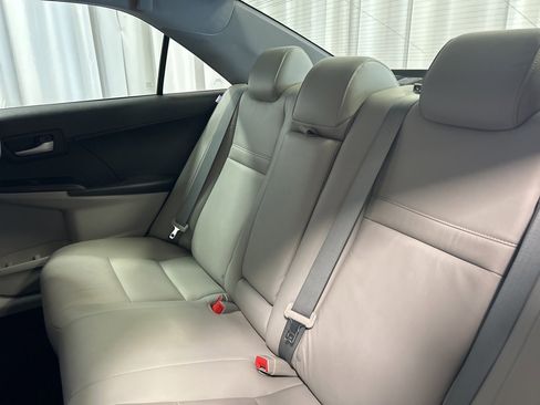 Used 2012 Toyota Camry LE image 13