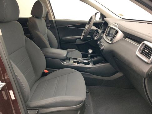 Used 2019 Kia Sorento AWD image 21