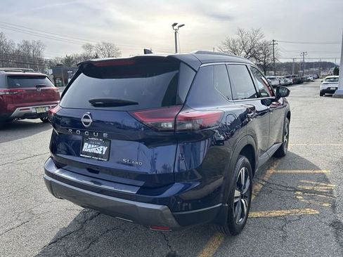 Certified 2025 Nissan Rogue SL AWD/4WD image 8