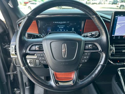 Used 2024 Lincoln Navigator L 4WD image 18