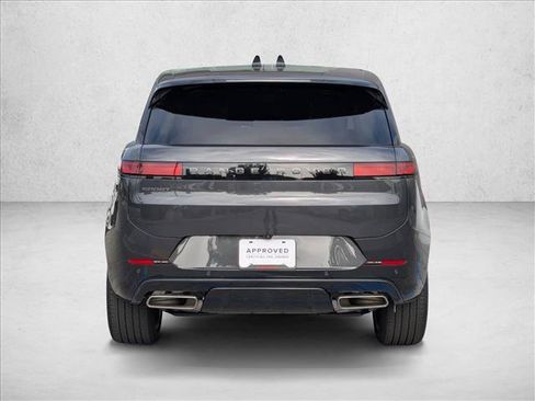 Used 2026 Land Rover Range Rover Sport Dynamic SE AWD/4WD image 7