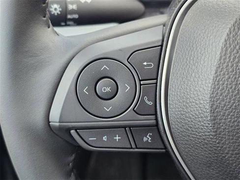 Used 2025 Toyota Corolla SE image 16