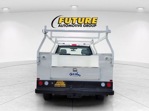 New 2026 Ford F250 XL w/ XL Chrome Package RWD image 4