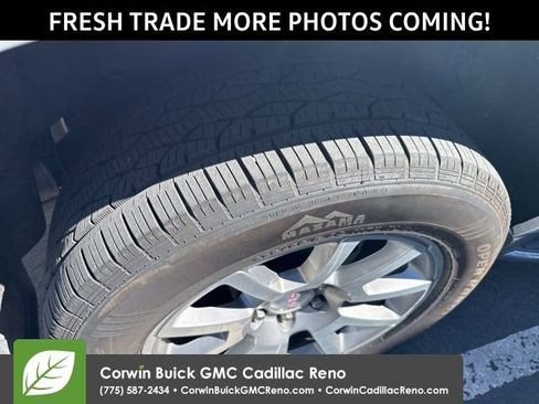 Used 2016 GMC Yukon XL Denali w/ Open Road Package image 8