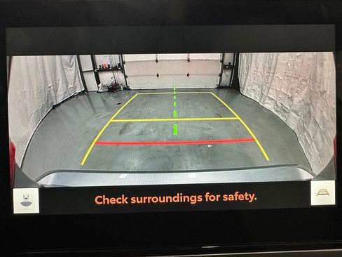 Used 2025 Toyota Camry LE image 38