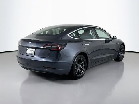 Used 2018 Tesla Model 3 Long Range RWD image 4