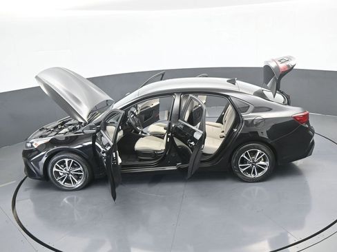 Used 2022 Kia Forte LXS w/ LXS Technology Package image 60