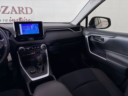 Used 2024 Toyota RAV4 LE AWD/4WD image 27