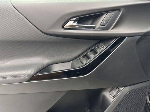 New 2026 Chevrolet Equinox LT w/ Convenience Package II image 9