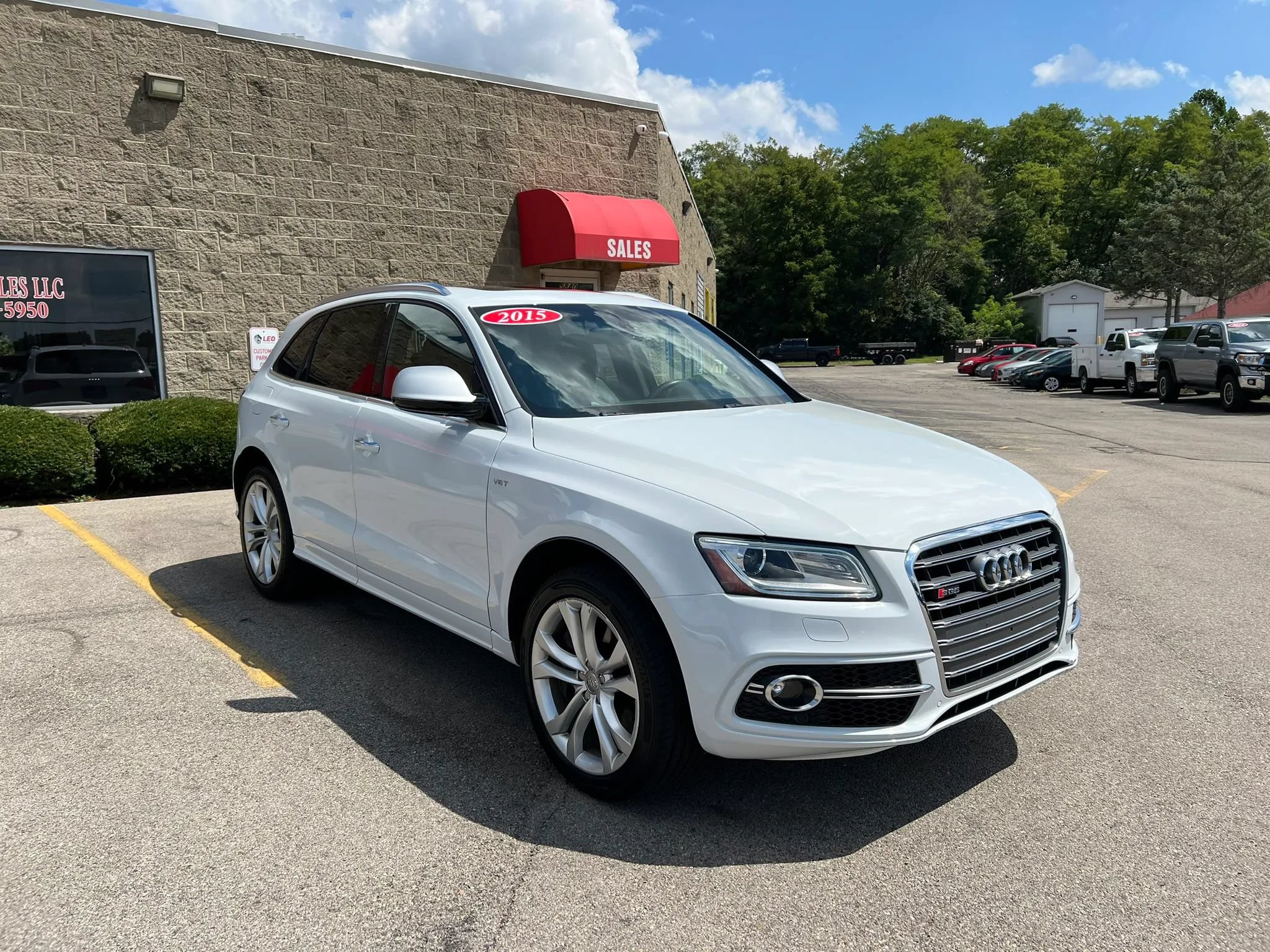 Used 2015 Audi SQ5 Premium Plus w/ Technology Package AWD/4WD image 3