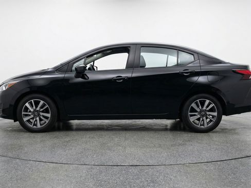 Used 2025 Nissan Versa SV FWD image 5