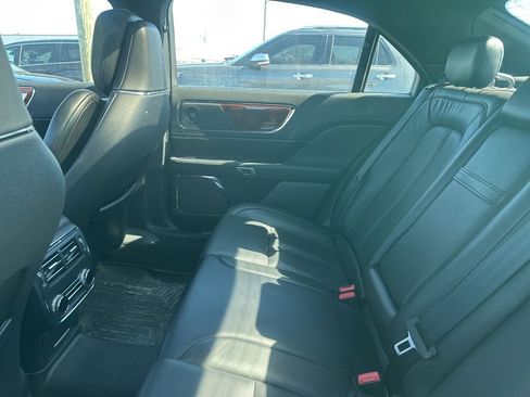 Used 2020 Lincoln Continental Reserve image 19